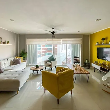 Plaza Paraiso By Riviera Rentals